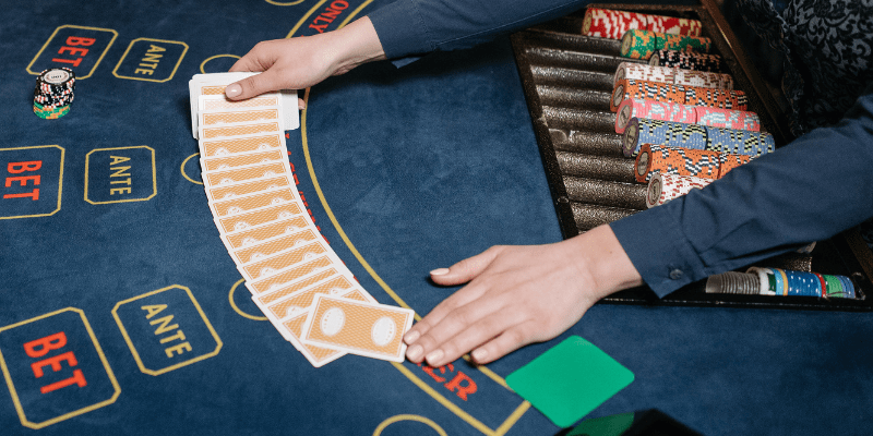Baccarat là gì? Một số các thông tin cơ bản về Baccarat Baccarat tính điểm như thế nào?