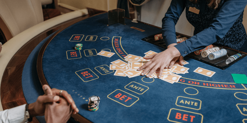 Kinh nghiệm chơi Baccarat để hạ gục mọi đối thủ Kinh nghiệm chơi Baccarat