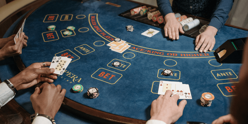 Kinh nghiệm chơi Baccarat để hạ gục mọi đối thủ Chia vốn cược phù hợp để học hỏi kinh nghiệm và tránh áp lực